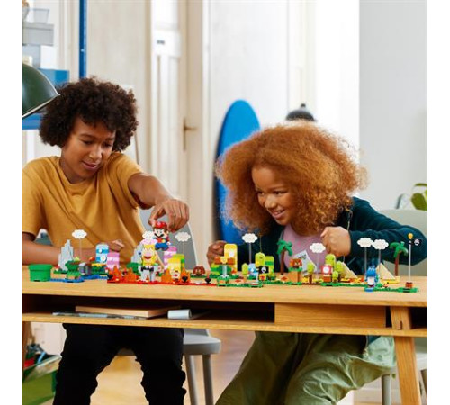 Конструктор LEGO Super Mario Набір для творчості для майстрів 588 ел. (71418) Конструктор LEGO Super Mario Набір для творчості для майстрів 588 ел. (71418)