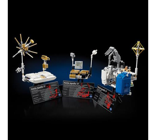 Конструктор LEGO Technic Місячний автомобіль NASA Apollo 1913 ел. (42182) Конструктор LEGO Technic Місячний автомобіль NASA Apollo 1913 ел. (42182)