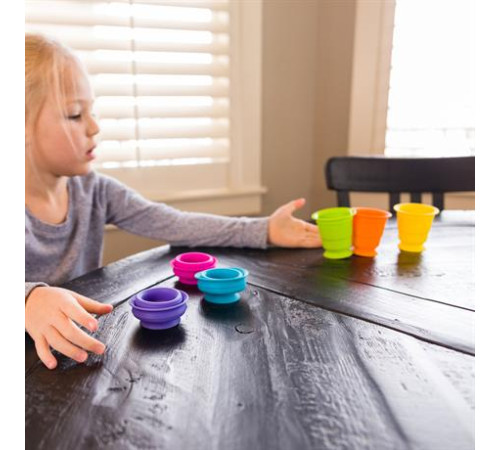 Тактильна іграшка Fat Brain Toys Suction Kupz М'які чашки 6 штук (FA183-1) Тактильна іграшка Fat Brain Toys Suction Kupz М'які чашки 6 штук (FA183-1)