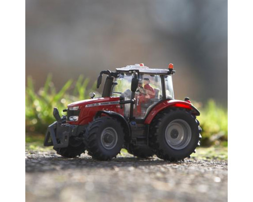 Модель Britains Трактор Massey Ferguson 6718 S 1:32 (43235)