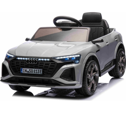 Дитяча акумуляторна машинка Audi SQ8 Сіра Дитяча акумуляторна машинка Audi SQ8 Сіра