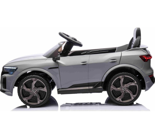 Дитяча акумуляторна машинка Audi SQ8 Сіра Дитяча акумуляторна машинка Audi SQ8 Сіра