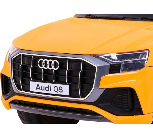 Дитяча акумуляторна машинка Audi Q8 Жовта