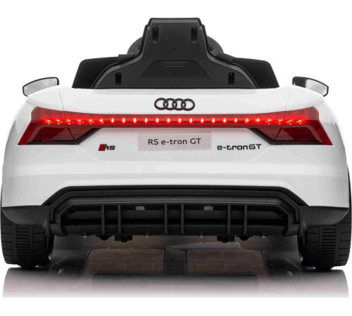 Дитяча акумуляторна машинка Audi RS E-Tron GT Біла Дитяча акумуляторна машинка Audi RS E-Tron GT Біла