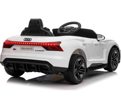 Дитяча акумуляторна машинка Audi RS E-Tron GT Біла Дитяча акумуляторна машинка Audi RS E-Tron GT Біла