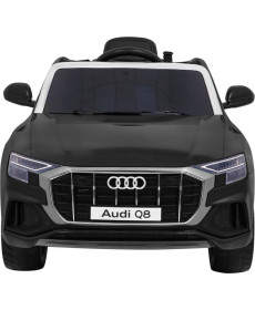 Дитяча акумуляторна машинка Audi Q8 Чорна