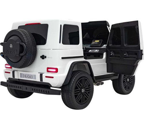 Дитяча акумуляторна машинка Mercedes Benz G63 AMG XXL MP4 Біла