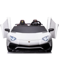Дитяча акумуляторна машинка Lamborghini Aventador SV Біла