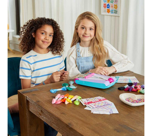 Набір для плетіння браслетів з верстатом Make it Real Найкращі друзі