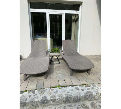 Шезлонг Keter Pacific, 197 х 75 х 40 см - капучино