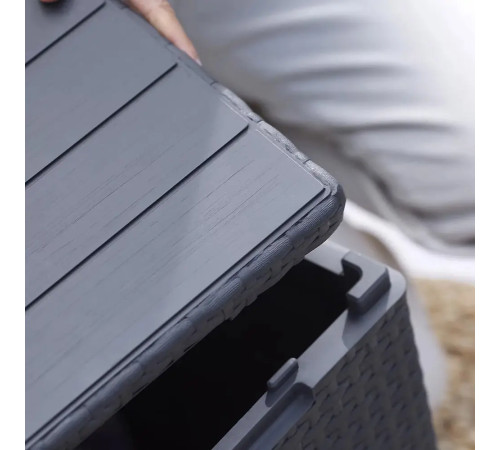 Claire storage table rez top