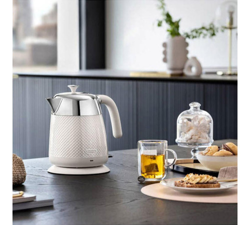 Електрочайник DeLonghi KBL 2001 W