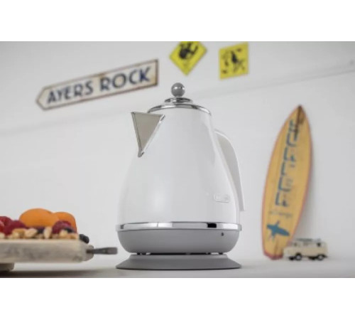 Електрочайник DeLonghi KBOC 2001 W