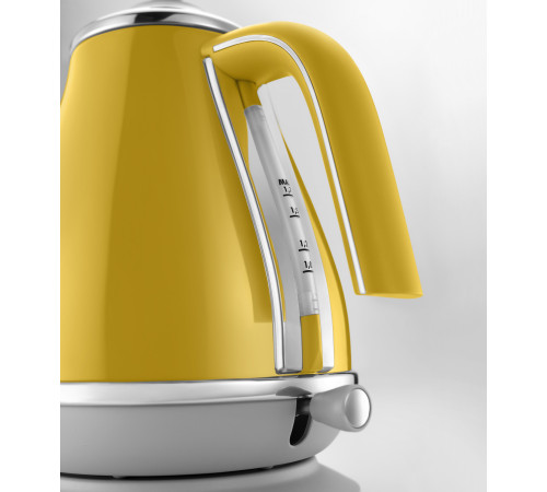 Електрочайник DeLonghi KBOC 2001 Y