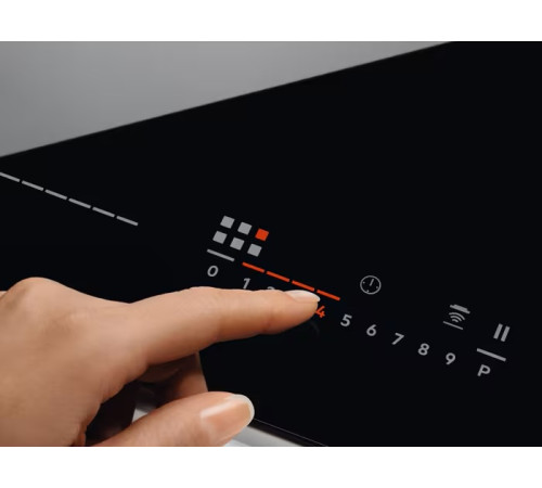 Варильна поверхня індукційна ELECTROLUX EIV87671