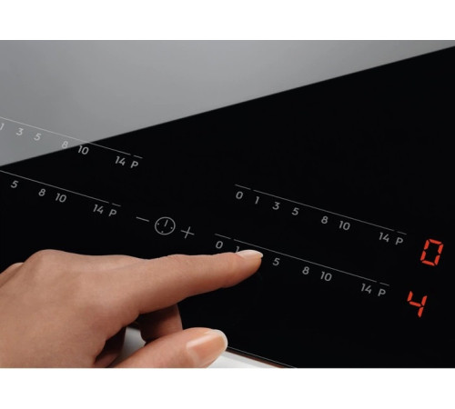 Варильна поверхня індукційна ELECTROLUX CIV644