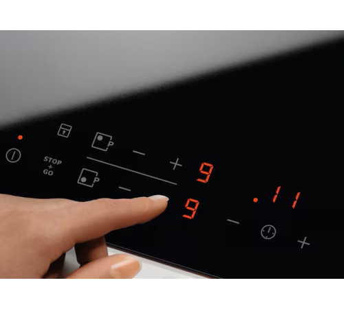 Варильна поверхня електрична ELECTROLUX EHF6343FOK