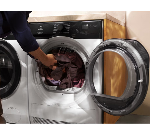 Сушильна машина ELECTROLUX EW6D98BEU