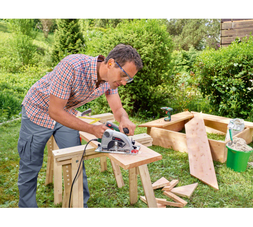Пила циркулярна Bosch PKS 40 850 Вт 130 мм (06033C5000) Пила циркулярна Bosch PKS 40 850 Вт 130 мм (06033C5000)