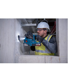 Акумуляторний перфоратор Bosch GBH 18V-22 Professional solo 18 В (без акумулятора та зарядного пристрою)