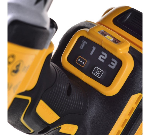 Ударний говерт, акумуляторний Dewalt DCF900P2T 18 В 760 Вт 1/2" (2 x акумулятора)