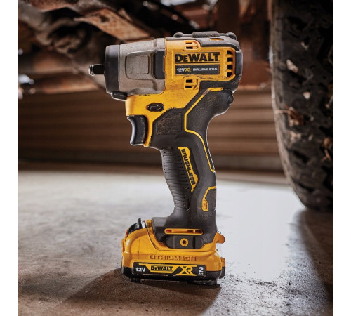 Гайковерт ударний DCF902D2 Dewalt 3/8" 12V + 2 акумулятори