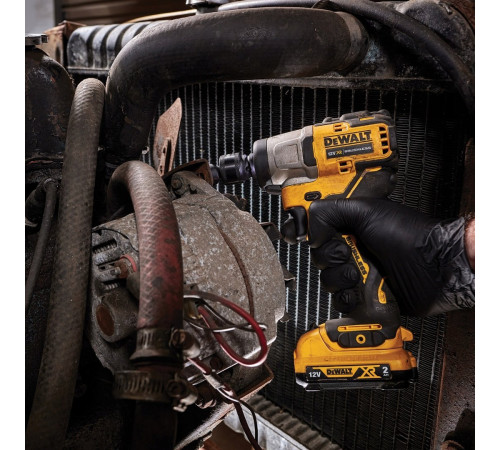 Гайковерт ударний DCF902D2 Dewalt 3/8" 12V + 2 акумулятори