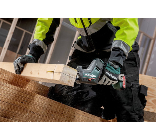 Шабельна пила акумуляторна Metabo Powermaxx 602322500