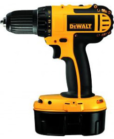 Акумуляторний дриль-шуруповерт Dewalt DC721KB 18 В 2 х 2,6 Аг 