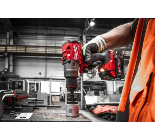 Дриль-шуруповерт Milwaukee M18 BLPDRC-402C + 2 акумулятори