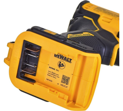 Гайковерт акумуляторний Dewalt 18V 2x2.0Ah DCF840D2T